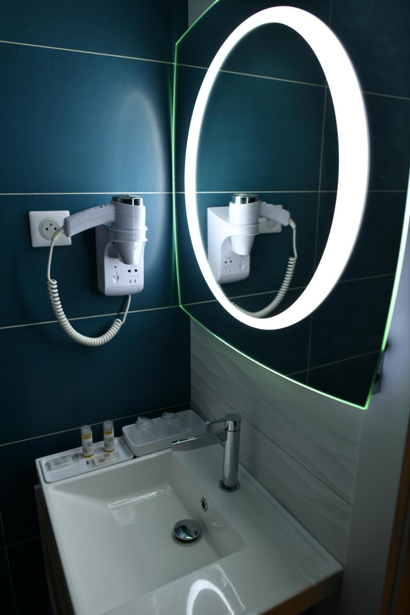 Hotel Le Claridge Проприано Экстерьер фото